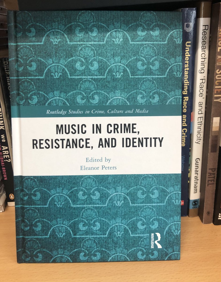 This has been out for a while, but it’s always great to get your hands on the printed version. @Routledge_Socio   <a href="/routledgebooks/">Routledge Books</a> @heydrwil
<a href="/Medha_malaviya/">Medha Malaviya</a> <a href="/JustinBoreland/">Justin Emanuel Boreland</a>
@KHriminology
<a href="/KieranJamesSays/">Kieran James</a> @chrisw_38 <a href="/edupunk_craig/">Craig Hammond</a> @lfatsis @ehu_lcp