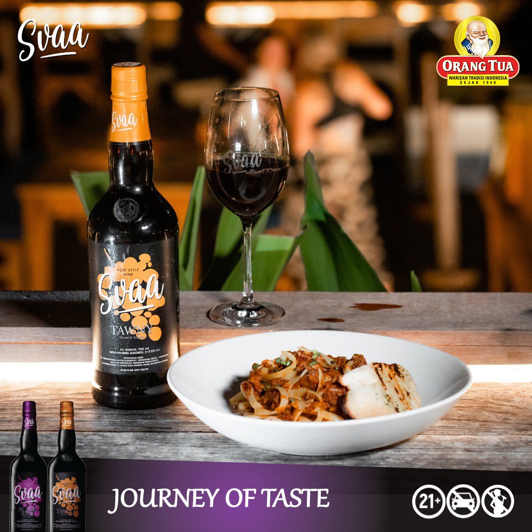 anggur_ot's tweet photo. Wine pilihan terbaik untuk membuat hidanganmu lebih berkesan
#Svaaportwine #SvaaBlackRice #SvaaTawny #Svaa #Svaatime #JourneyOfTaste https://t.co/Tm385MK0kV