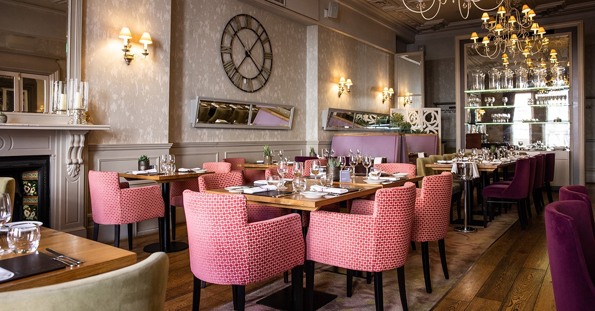 JPRests's tweet image. Rediscover Banjo this spring 🌸 From our bright and elegant dining room, to our sophisticated and stylish brasserie, and cocktail bar with atrium roof... Banjo is the perfect urban escape 🍸️ #Banjo #restaurant #spring