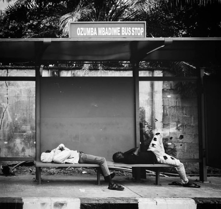 itolu_'s tweet image. A fleeting moment of tranquility. Embracing a mid-day nap and escaping into a world of dreams. 
#UrbanReflections #everydaylife