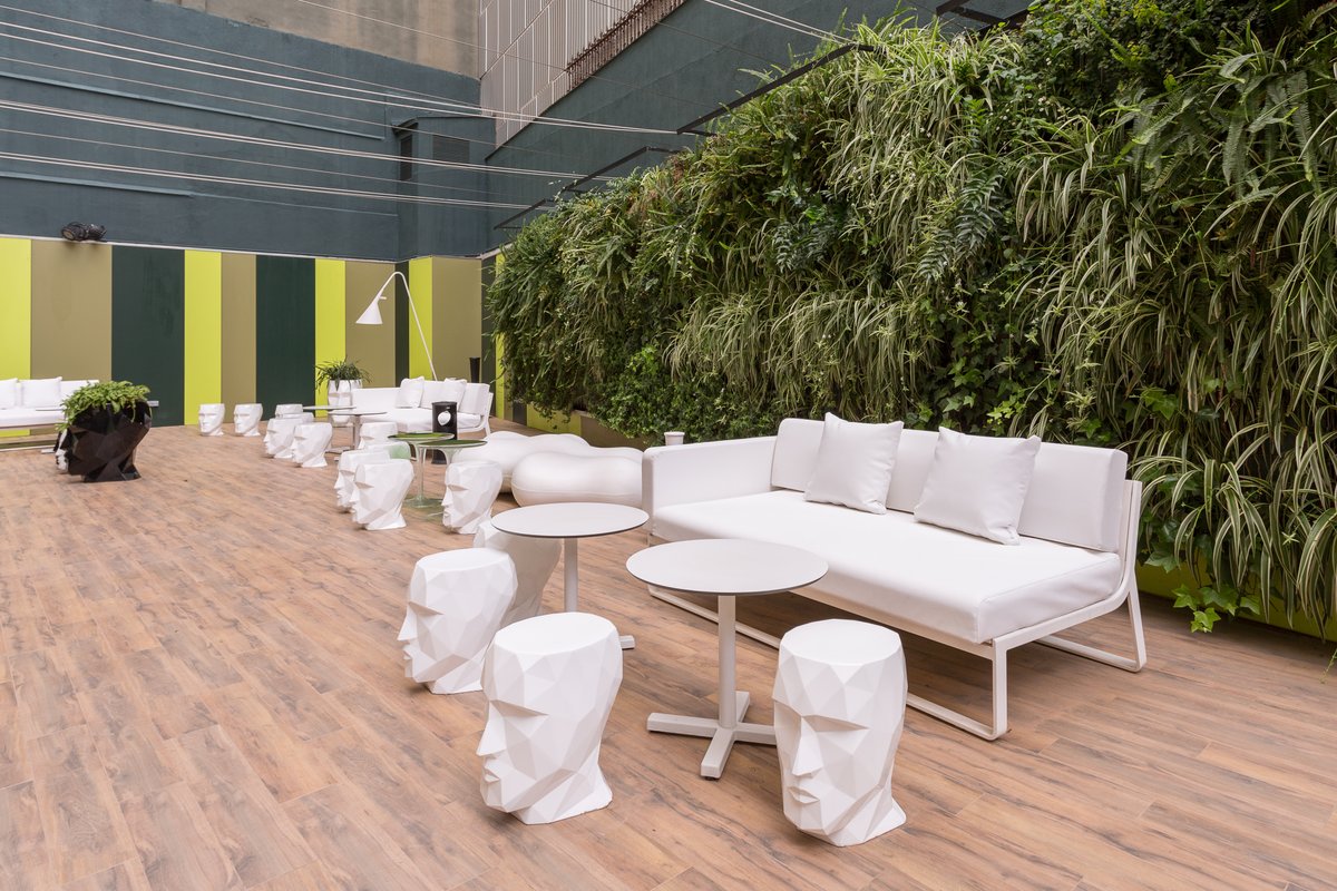 RoomMateHotels's tweet photo. En esta historia de amor hay tres: Tú, Room Mate Pau y Barcelona… Vívela al máximo. 💓
https://t.co/moogjQ6mfk #RoomMateHotels #ILoveRoomMate #RoomMatePau #Barcelona https://t.co/yjPNFfuCh7