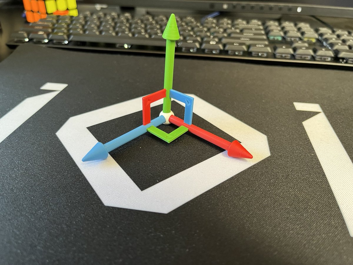 jonrocatis's tweet photo. Yay I don’t have to throw gang signs anymore when visualizing transforms! 😃 Thanks @FreyaHolmer - great idea! https://t.co/oubMI7Tjqp