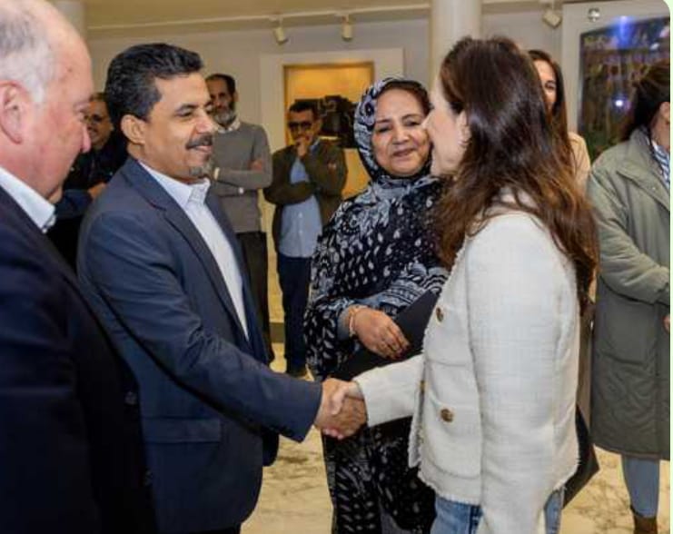 Jadiyetumohtar's tweet photo. La delegación y Diáspora saharaui celebramos el #50aniversario de la fundación del #FPolisario en el #parlamentovasco recibidos por su presidenta #BakartxoTejería y, todos los grupos parlamentarios del Intergrupo Paz y Libertad para el pueblo daharaui,al himno de la #Txalaparta https://t.co/zMCEguRHfq