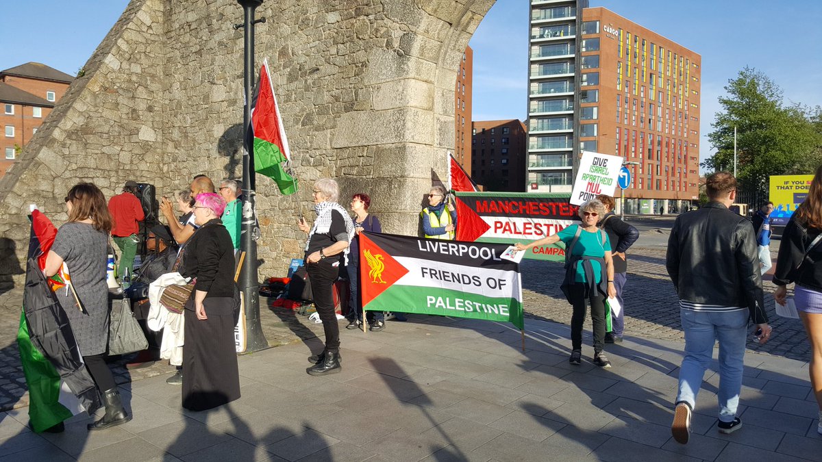 jeremykopite's tweet photo. @tiredpali Also on Tuesday evening in Liverpool https://t.co/J6SXdykgrZ