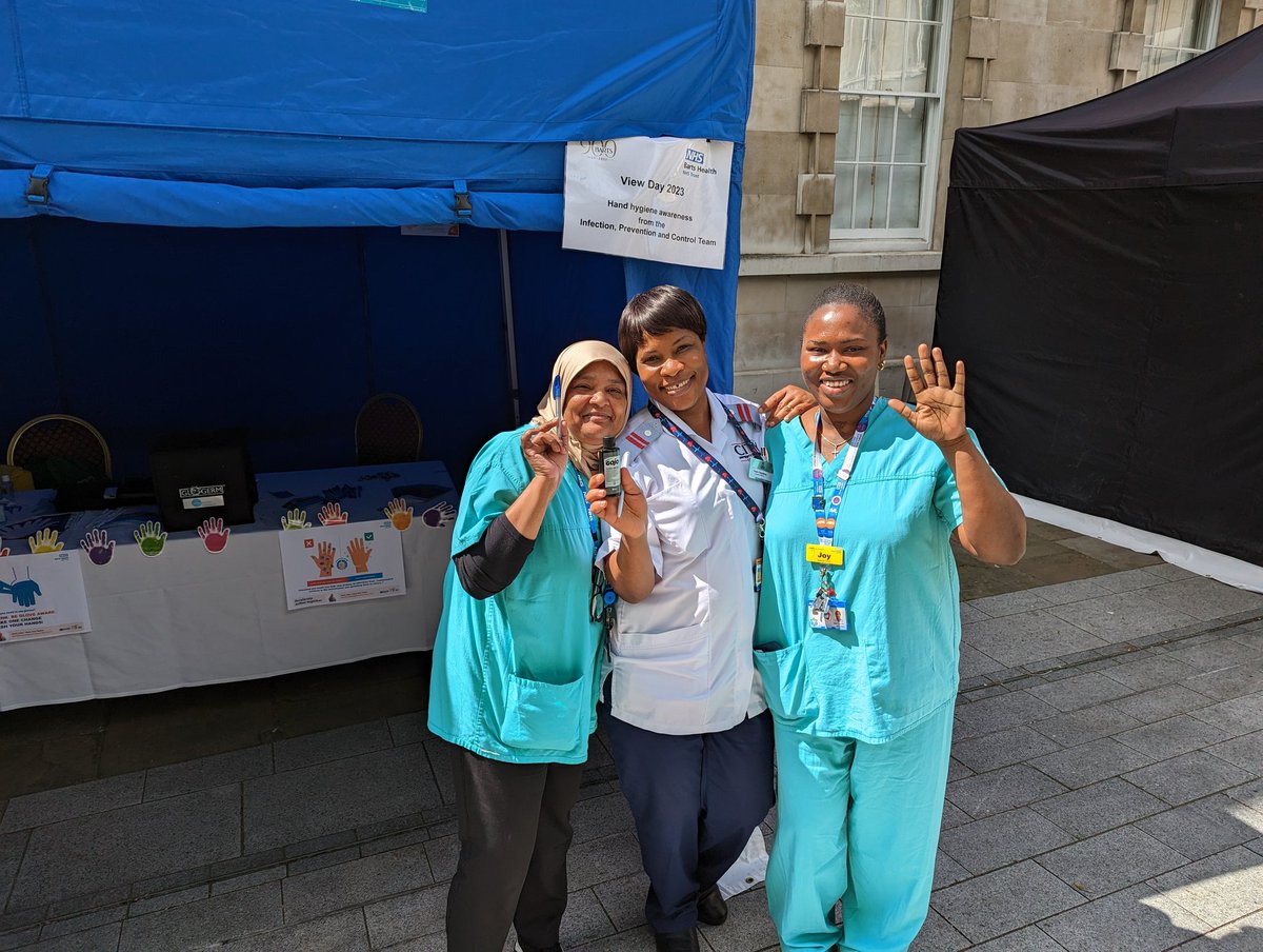 Great weather and engagement for view day at St Bart's. And had the chance to meet some wonderful former Barts nurses @ipc_bartshealth <a href="/NHSBartsHealth/">Barts Health</a> @BartsHospital