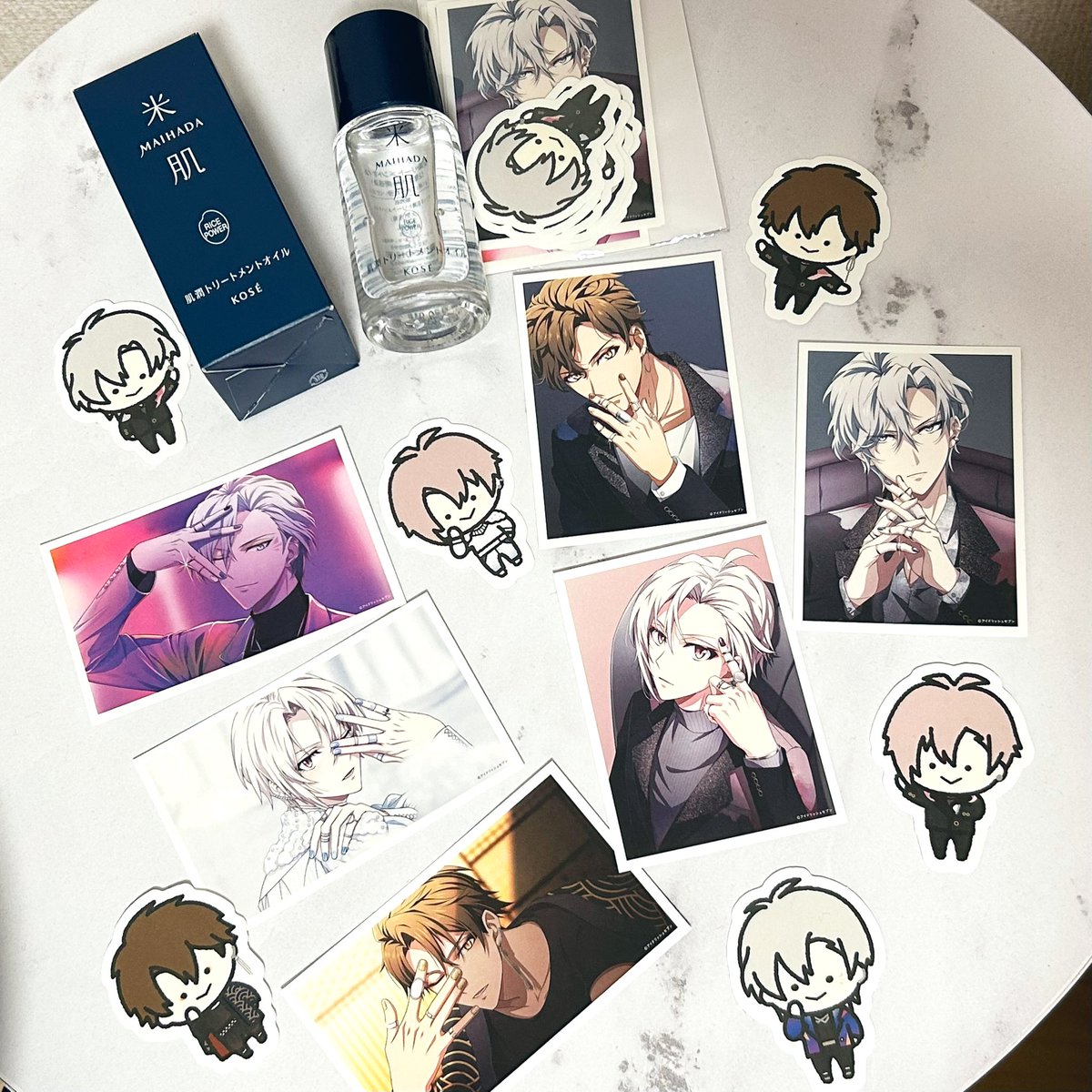 dntmnsagara's tweet photo. 十龍之介くんが使ってたオイル美容液届いた〜!!!
ステッカー良すぎるwwwwww
美容液買っただけでステッカー12枚が2セットも来て最早慈善活動……
「ふっくら炊きたてのような、潤いに満ちた肌」になっちゃった十龍之介くんかわいい
#MAKEYOURCOLOR
#TRIGGER
#メゾンコーセー https://t.co/22k5kDvuWi