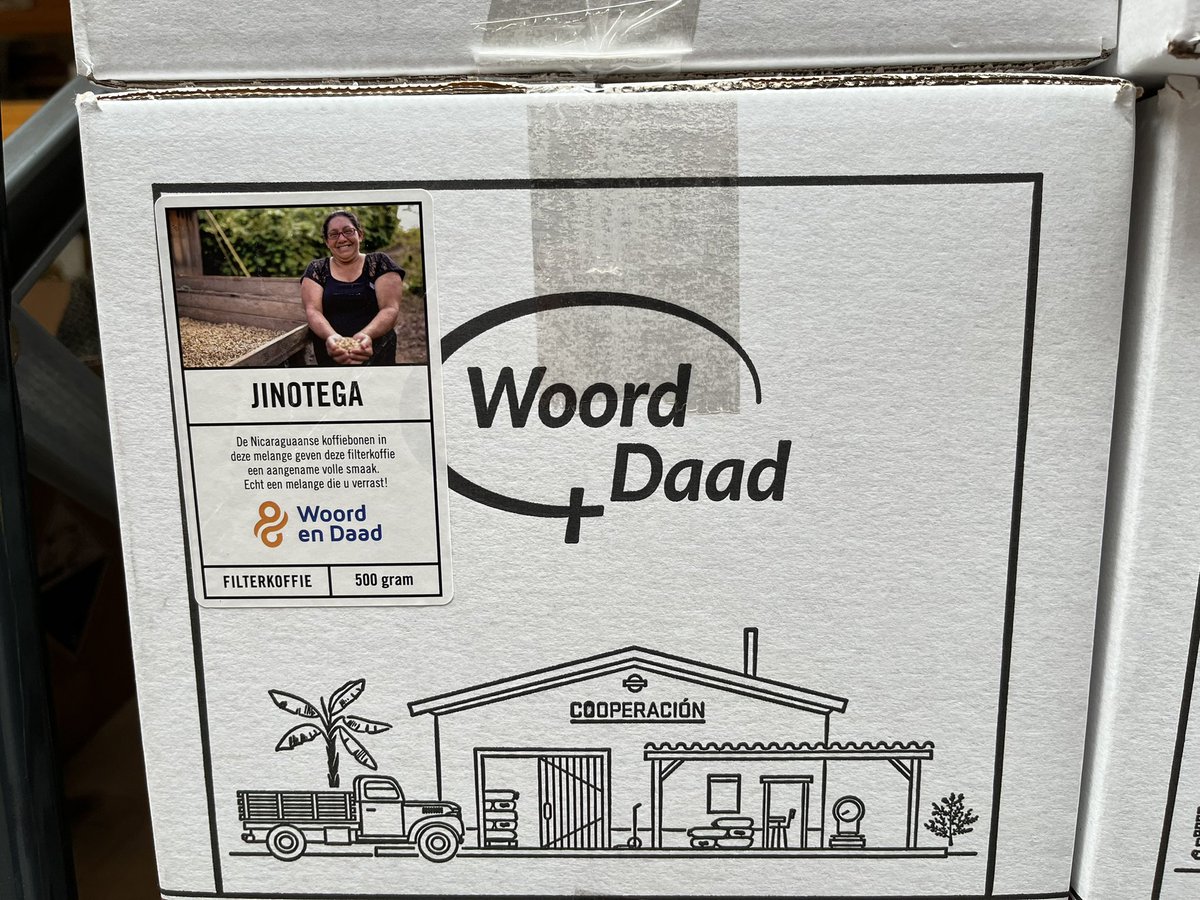 JLvdHeuvel's tweet photo. Op bezoek bij @kaarskoffie in #reeuwijk, @gem_BR in het kader van de #fairtradeweek. Mooi bedrijf, prettige ontvangst, gezonde dynamiek. #bedrijventour https://t.co/BKccoxapBP