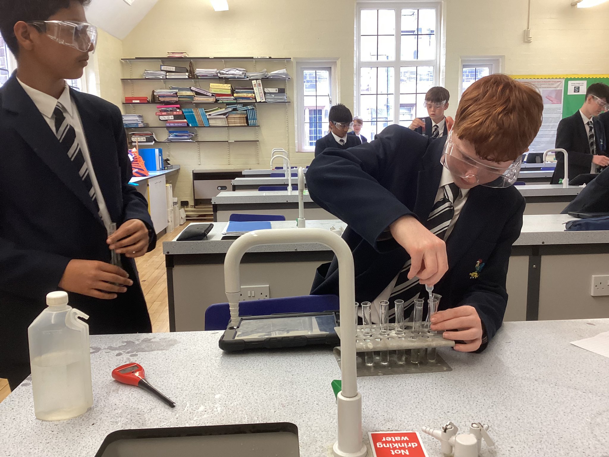 chemistry-at-bolton-school-bsbdchemistry-twitter