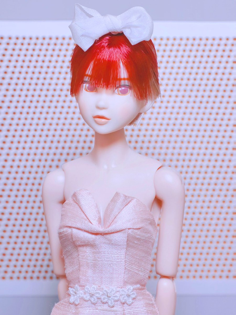 rondvallee's tweet photo. 来月のドールショウの準備中。今回はmomokoサイズで作っています。#momokodoll #ds69 https://t.co/rvVYJHQFJh
