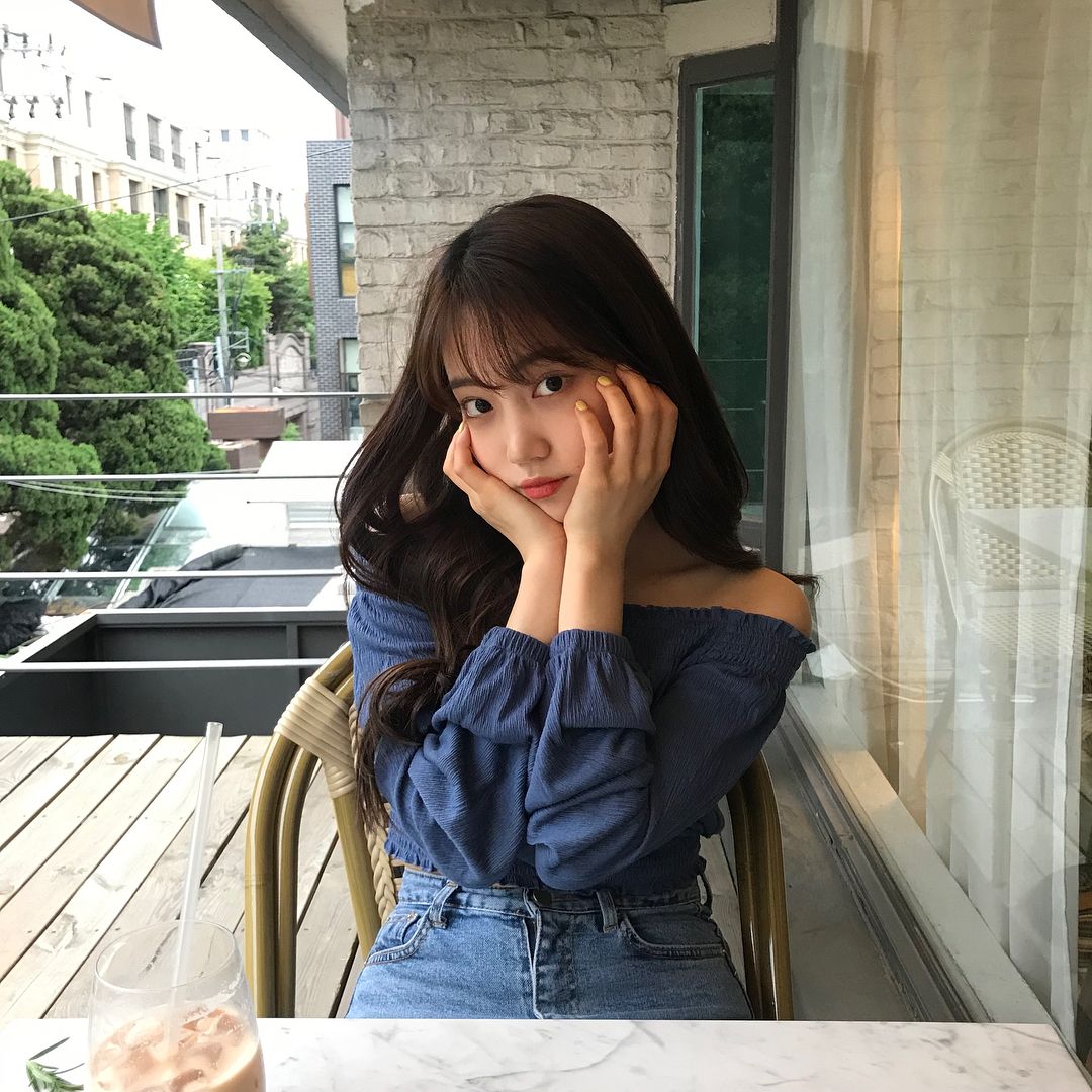 trixbite's tweet image. — Bom dia, queridos! Dormiram bem?

Hoje eu dei a sorte da aula ter sido cancelada, então aproveitei para passear com alguns colegas de turma. Pretendemos ir ao cinema também! 

Espero que todos tenham uma manhã agradável e divertida. 🌬️