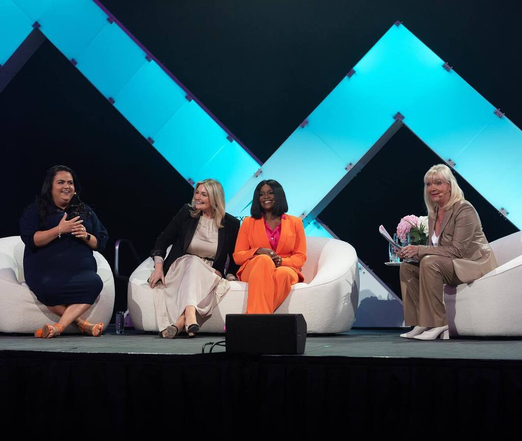 AndrewWatchorn's tweet photo. Another shot from the @executivewomengathering of the amazing panel @trishas.transformation @thedublinmakeupacademy @pamela.ashley.uba interviewed by @officiallouisephelan.ie https://t.co/0PbsHa1Soc https://t.co/QL4nHOAV2m