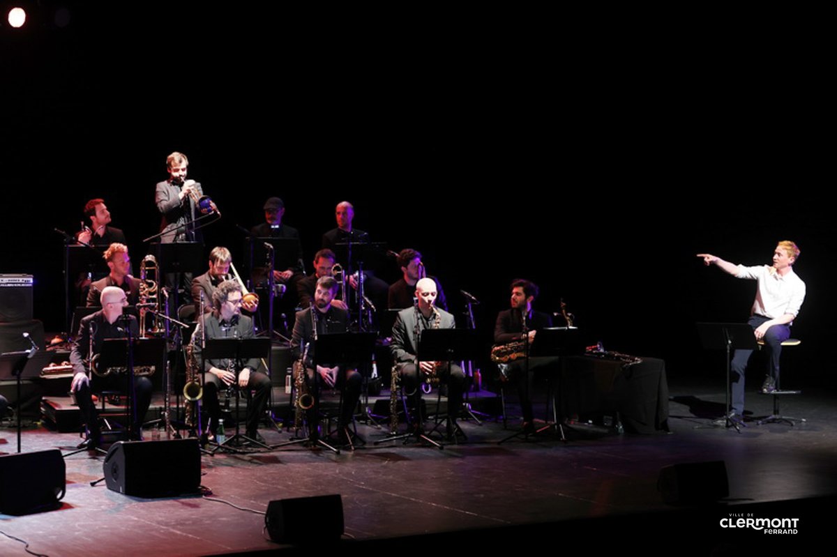 ClermontFd's tweet photo. Graines de Spectacles a clôturé sa saison en beauté hier soir à la Maison de la Culture avec le spectacle "La voix d'Ella", conte musical autour d'Ella Fitzgerald. Retour en images sur cette soirée jazz qui a conquis le public !
#Jazz #ConteMusical #ClermontFd https://t.co/ujcOhIMPDt