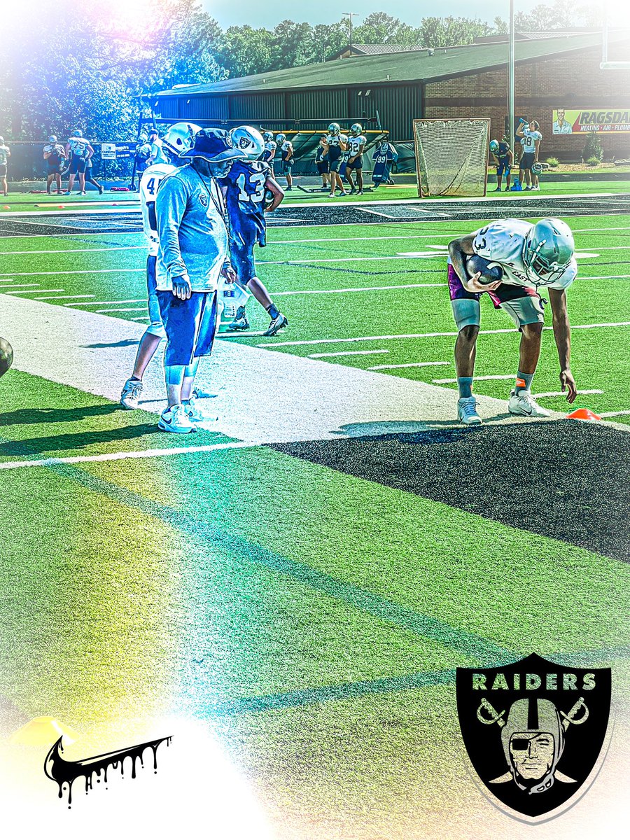 Coach Small overseeing RB’s!  Extremely talented coach with talented room!! #RaiderNation <a href="/Raiders/">Las Vegas Raiders</a> <a href="/AthleticsEP/">EPHS Athletics</a> <a href="/cjhirsch4/">Chris Hirschfield</a> <a href="/VanSpence10/">Van Spence</a> <a href="/coachruss23/">Coach Russell</a> <a href="/BJacobsonFBall/">RaiderNationEPHS</a> <a href="/RecruitGeorgia/">Recruit Georgia</a> <a href="/NwGaFootball/">NwGa Football</a> <a href="/jwindon35/">Joe Windon</a> <a href="/MattDeBary/">Matt DeBary</a> <a href="/RustyMansell_/">Rusty Mansell</a> <a href="/BALLERSCHOICE1/">BALLERS CHOICE LLC</a> <a href="/mzenitz/">Matt Zenitz</a> @JeremyoJohnsono