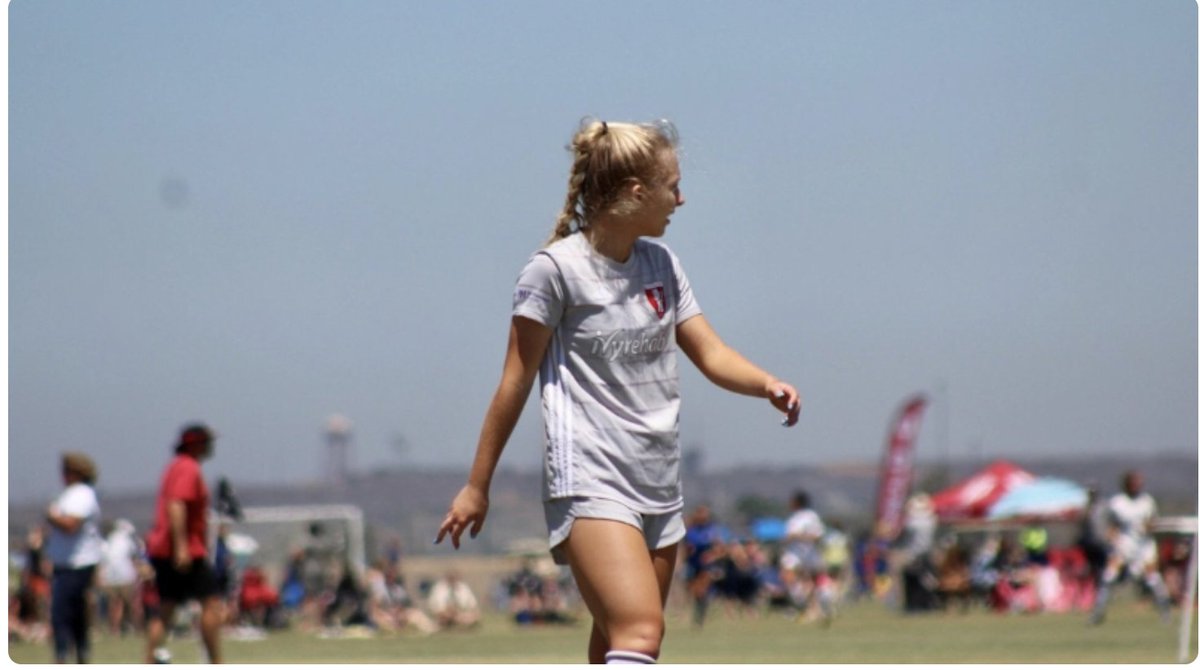 ImYouthSoccer's tweet photo. USL W-League High School Players to Know https://t.co/CjEIVhMEBE ->Great opportunity @kennedy_bell26 @kennedi_cotter @BrookeDawahare @DurayOlivia @PaigeDziedzic @erikasmiley17 @GK_Hailey1 https://t.co/L1Yw2cAgZS
