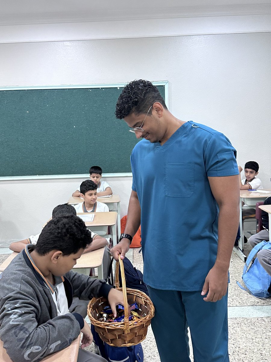 pt21kau's tweet photo. تم بحمد الله الانتهاء من المبادرة  المجتمعية (معاً نحو قوام صحي سليم) بالتعاون مع مدارس الاقصى الاهلية كل الشكر لهم لدعمهم وجهودهم . 
@ALAQSA_SCH 
@fmrs_kau https://t.co/s6P38ztotC