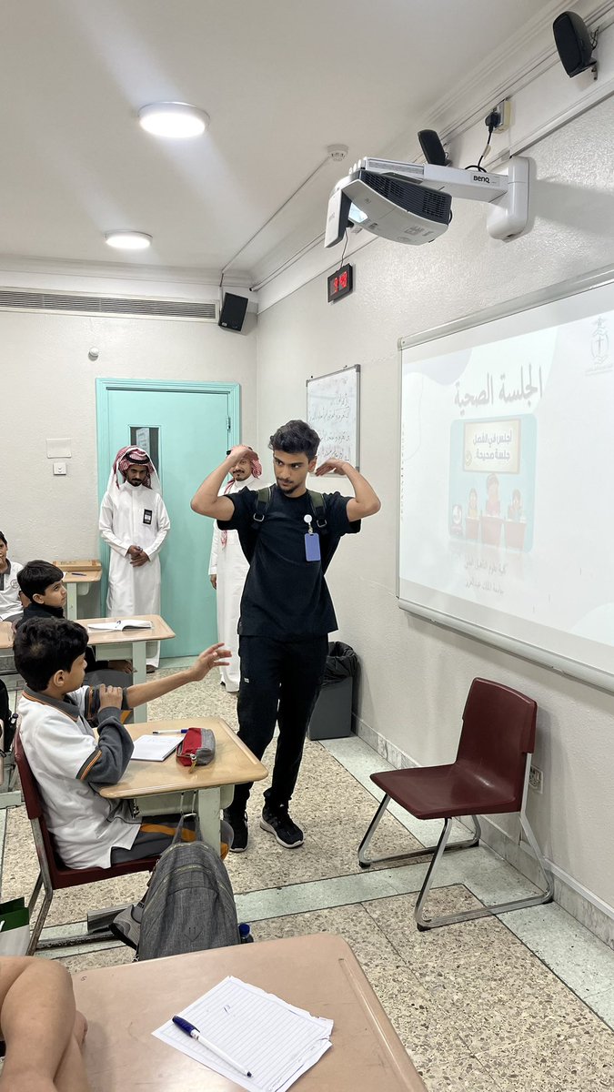 pt21kau's tweet photo. تم بحمد الله الانتهاء من المبادرة  المجتمعية (معاً نحو قوام صحي سليم) بالتعاون مع مدارس الاقصى الاهلية كل الشكر لهم لدعمهم وجهودهم . 
@ALAQSA_SCH 
@fmrs_kau https://t.co/s6P38ztotC