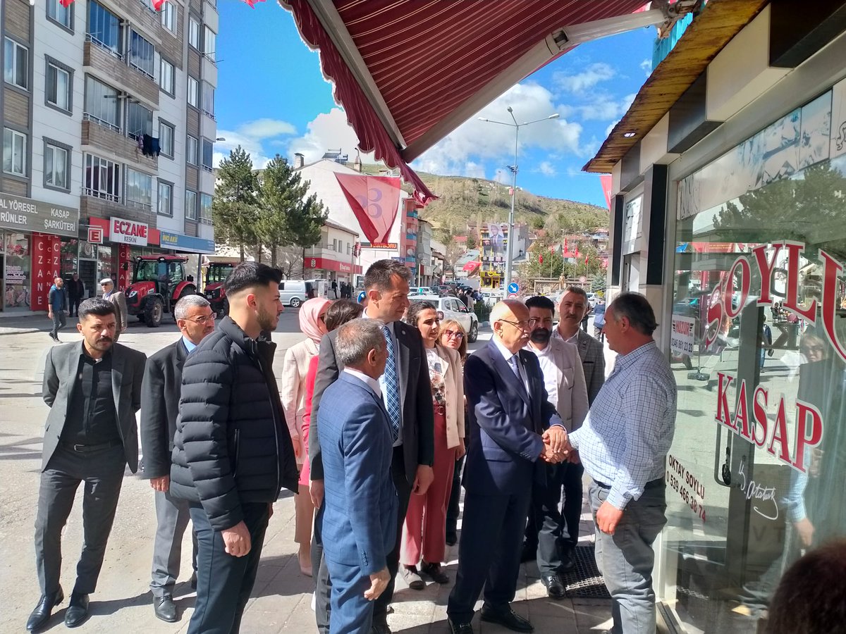 imranliiyiparti's tweet photo. İYİ Parti Sivas İl Başkanı Sn. Volkan KARASU, 
28.Dönem Milletvekili Adayları Sn. Celal DAĞGEZ ,Sn. Serap BOZPOLAT ve Sn. Merve YILDIZ YARAY ile birlikte 
İlçemize ziyaretleri.
İmranlı İYİ Olacak.
@iyipartisivass
@volkankarasu_
@CDaggez
@SerapBozpltAyan
@merveyildzyaray
#AZKALDI https://t.co/OpgWxxfB91