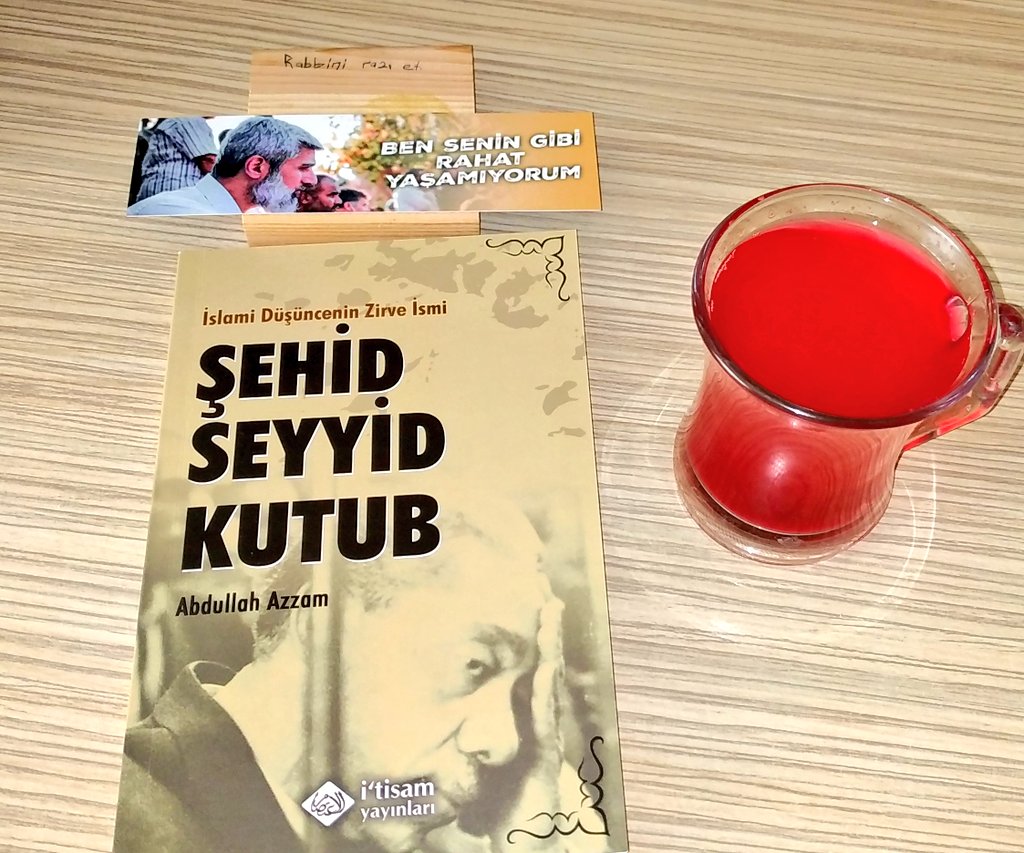 saidislamFV's tweet photo. "Kalem sahibi kimseler bir çok işleri başarabilirler, ancak fikirlerinin yaşaması pahasına kendilerini feda etmek şartıyla."

| Seyyid Kutup ✨
#AlparslanHocayaÖzgürlük 
#AlparslanHocamSeninleyiz
#GönüllerBirOlsun https://t.co/9IbPrKAaEg