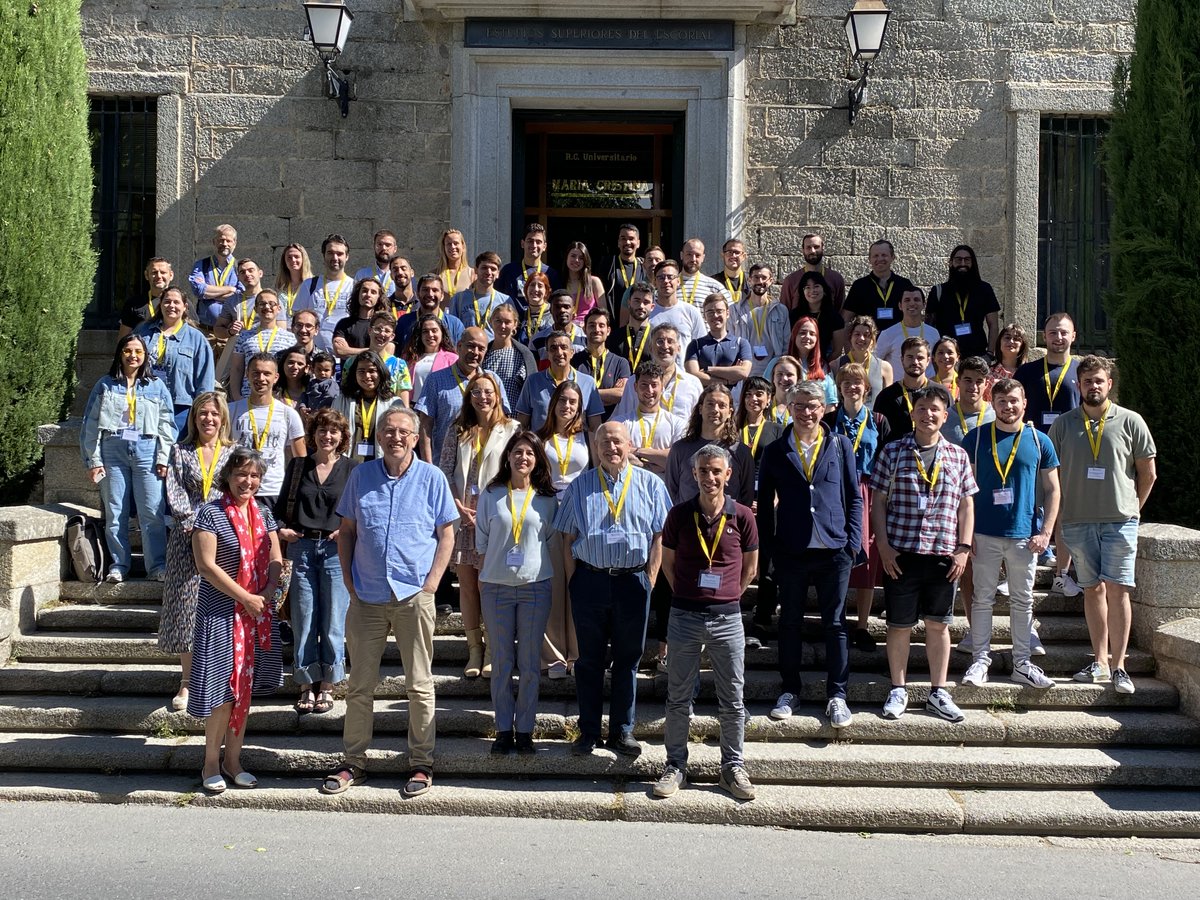 ICMol_UV's tweet photo. 📸Amazing  #ESMolNa2023 family picture ¡¡
 
👩‍🔬VIII European School on Molecular Nanoscience in figures: 

✅62 students
✅30 speakers 
✅12 nationalities

📆 7-11th, May 2023
📍San Lorenzo de El Escorial (Madrid, Spain) https://t.co/5k7ZKG70T8