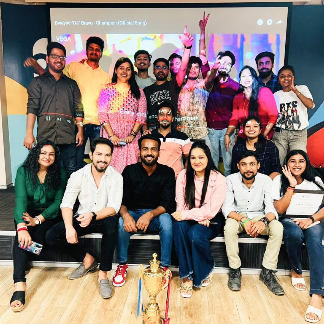 Lenskart_com's tweet photo. Our #CustomerHappiness Team's recent R&R event was focused on celebrating employee milestones.
Congratulations to all the winners 🎉
Let's continue our journey of #DoMoreBeMore with the same gusto!
#Lenskart #LensTribe #LifeAtLenskart #LenskartCareers #TeamObsession #kudos https://t.co/uYUmA57oy1