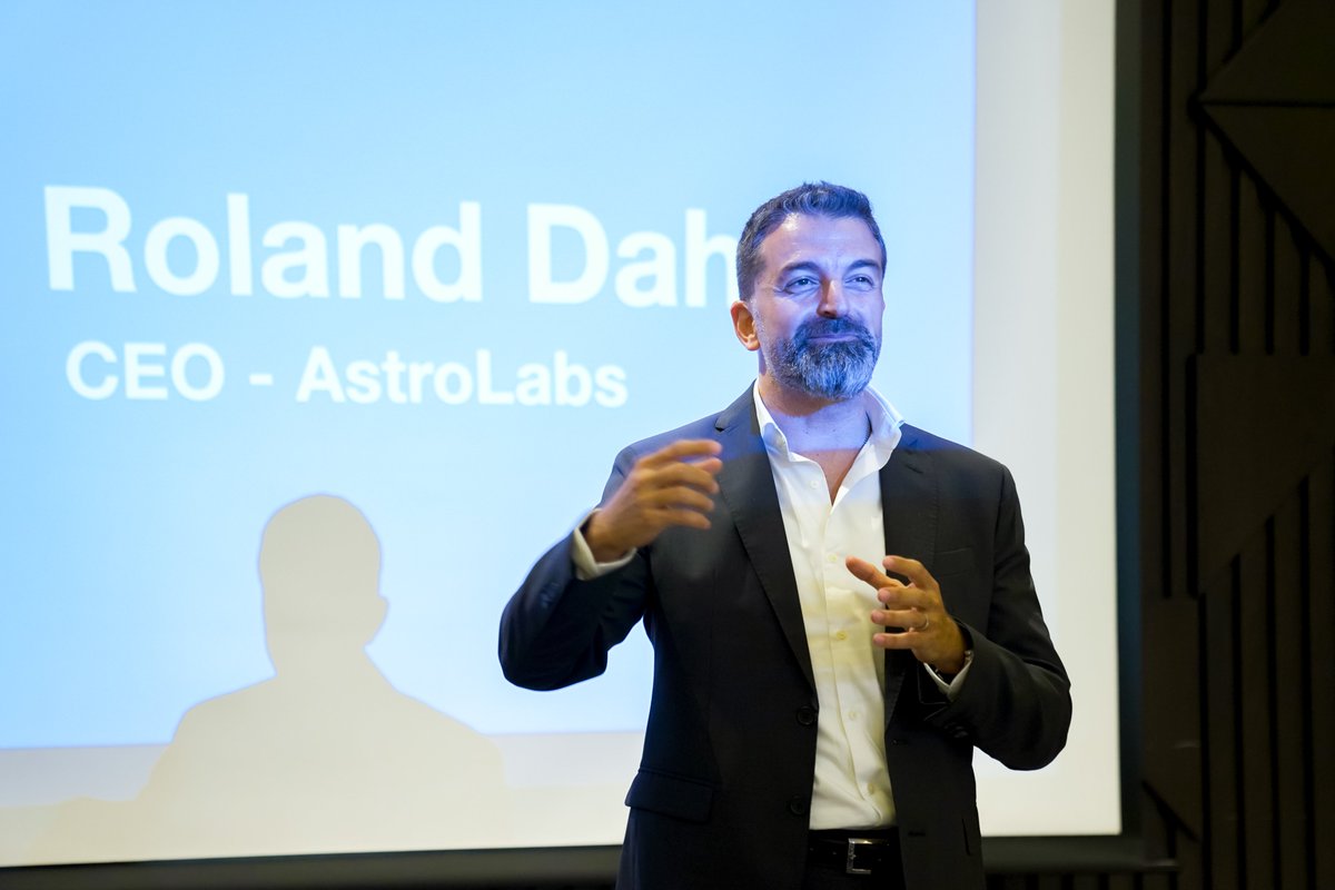 astrolabs's tweet photo. We launched our #FintechBootcamp in partnership with @thefaksa this week, a program designed to spearhead the next #fintech leap in #SaudiArabia.

Our CEO, @rolanddaher, welcomed 30 Saudi talents that are all set to begin their fintech journey. https://t.co/yEiiqZK7bD