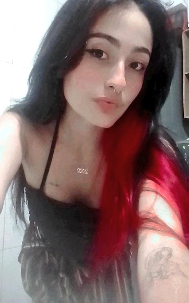 woninne's tweet photo. innie hair https://t.co/3GWpy9NXPK