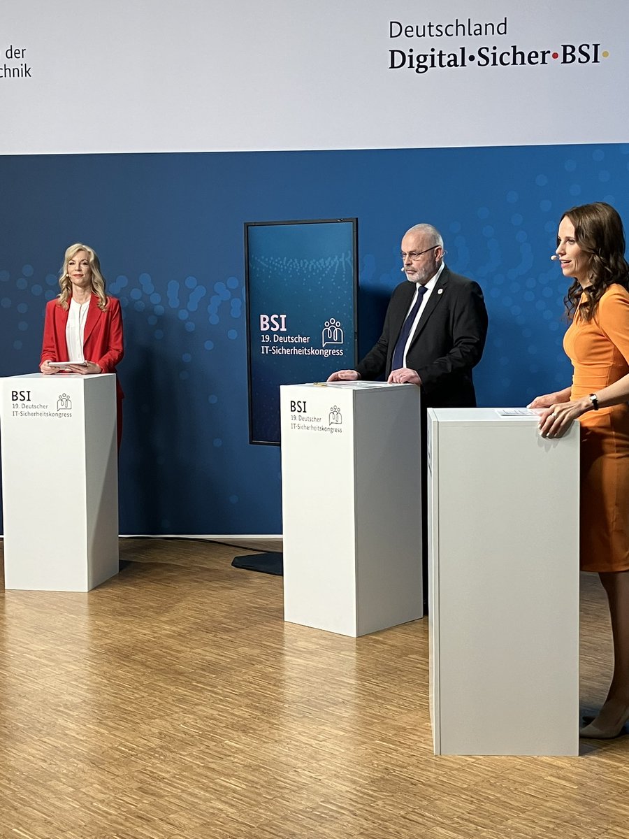BSI_Bund's tweet photo. Los geht‘s: Unser Kongress ist gestartet und wir begleiten heute und morgen live. 🥳 Wenn ihr auch dazu twittern wollt, nutzt gerne den #BSIKongress2023 

#DeutschlandDigitalSicherBSI https://t.co/DB4ZQhRMxs