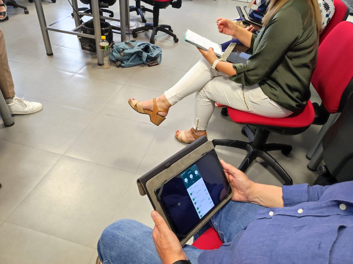 Punto Vuela Peligros (@peligrosvuela) on Twitter photo El pasado 9 de mayo de 2023 tuvimos una Charla de Educación Financiera en el Centro Guadalinfo de Peligros a cargo del proyecto Edufinet de Unicaja (de 10 a 14 horas) <a href="/edufinet/">Edufinet</a>
<a href="/PeligrosSuena/">Ayuntamiento de Peligros</a>
<a href="/VuelaGuadalinfo/">@VuelaGuadalinfo</a> El pasado 9 de mayo de 2023 tuvimos una Charla de Educación Financiera en el Centro Guadalinfo de Peligros a cargo del proyecto Edufinet de Unicaja (de 10 a 14 horas) <a href="/edufinet/">Edufinet</a>
<a href="/PeligrosSuena/">Ayuntamiento de Peligros</a>
<a href="/VuelaGuadalinfo/">@VuelaGuadalinfo</a>