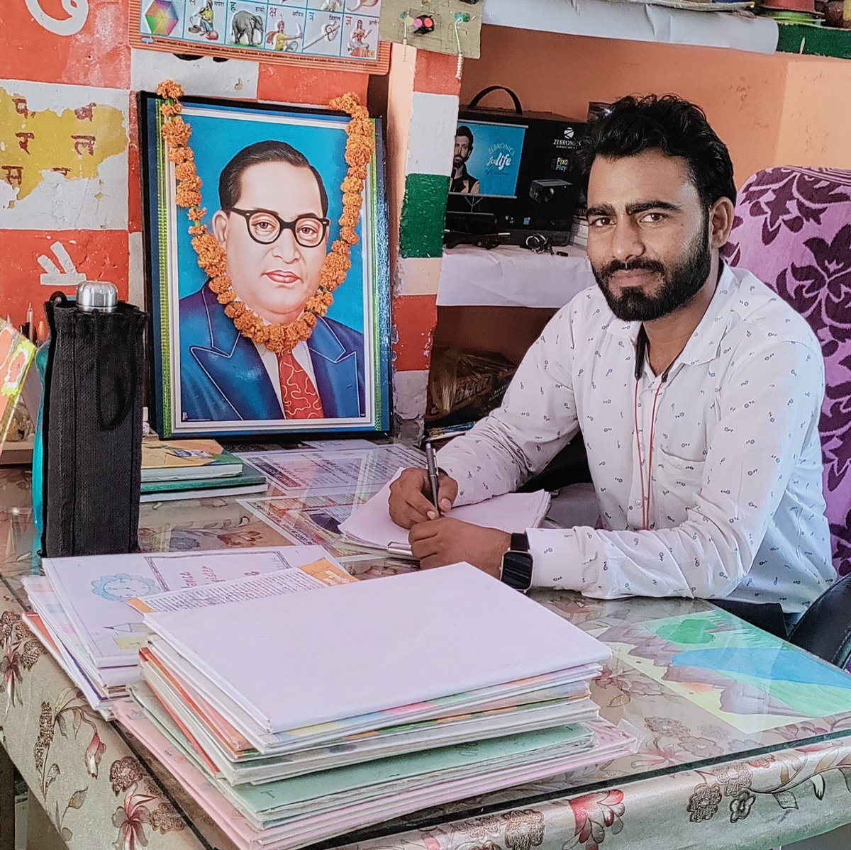 ReshampalSagar's tweet photo. #NewProfilePic https://t.co/jdftW6qeN3