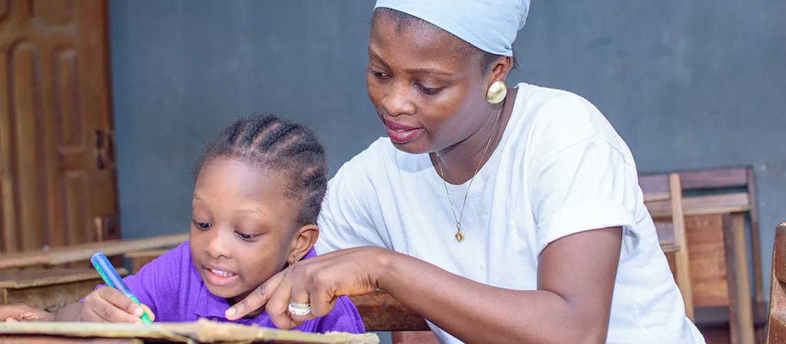 Where Aspiration meets Actualisation! 
Great to see this! Screenings of #edutainment program helping to reshape parental attitudes towards #education - especially around #girls  
See bit.ly/EduTechNews 
Key Impact? 
👉Reducing out-of-school rates 
👉While #smartphones