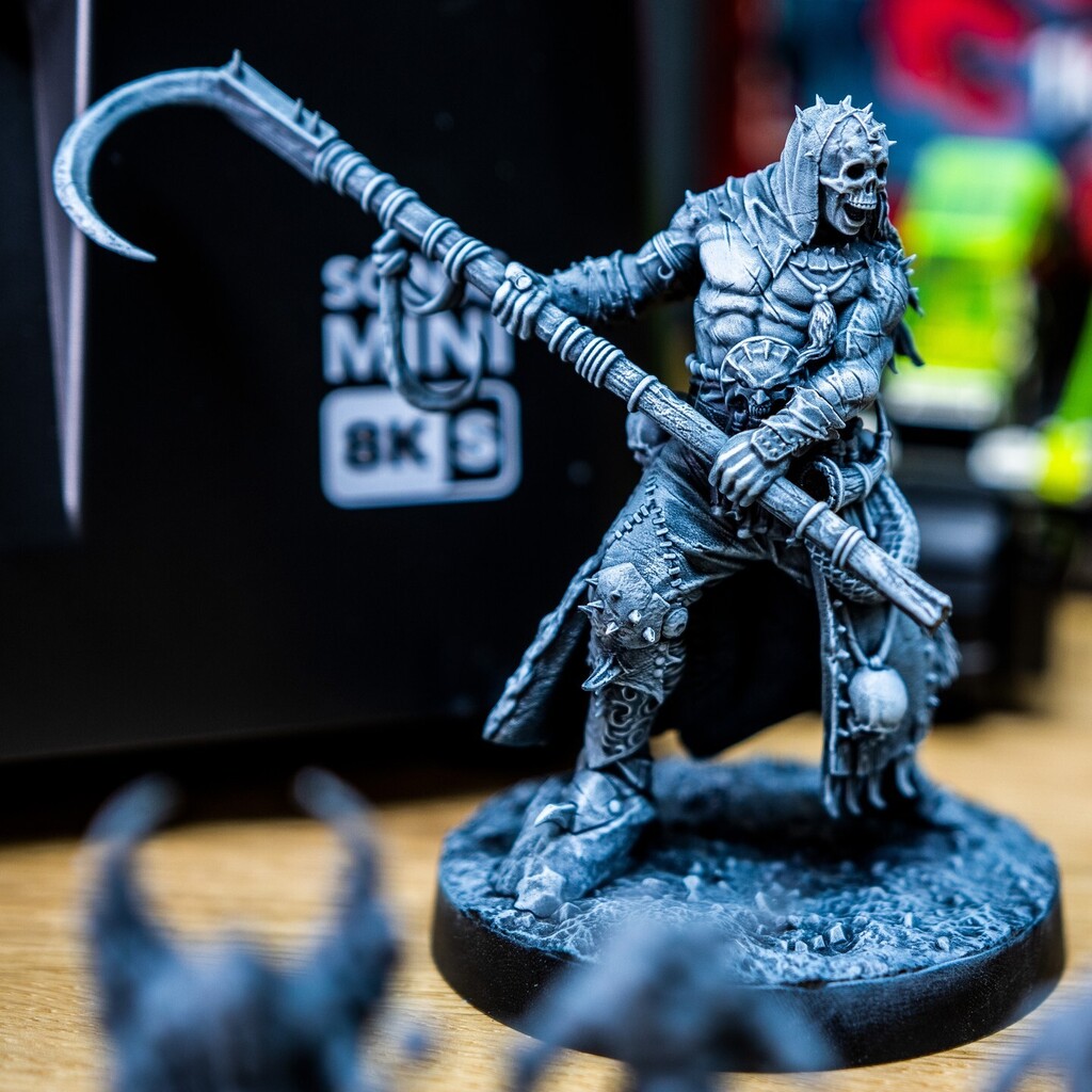 A Reaver from @creaturecaster, scaled from 32 to 75mm and printed on the new @phrozen3d Sonic Mini 8kS - no layer or voxel lines!

#3DPrinting #MiniPrinting #MiniPainting #3DPrint #3dPrinted #Miniatures