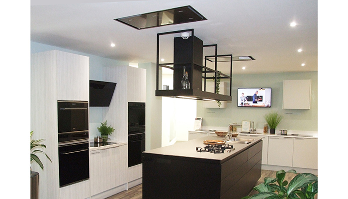 Industry update: @FrankeUK updates Manchester HQ showroom to showcase full range 👉 ow.ly/HO1L50Oi16p
#kbb #retail