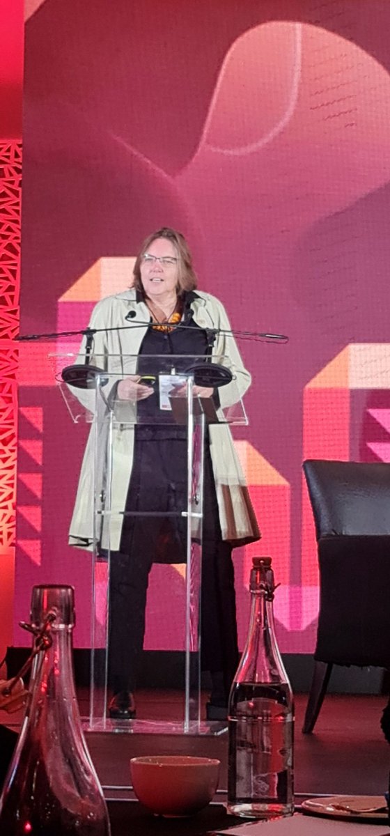 <a href="/TrialogueSA/">TrialogueSA</a> #BIS2023 Dr Nicky Roberts highlighting that CSI investments need to align more closely with DBE's work in the sector-no need to reinvent the wheel. <a href="/TelkomZA/">@TelkomZA</a> publications-ICT partnerships, multigrade teaching, virtual schools &amp; digital content are important <a href="/Omashani/">omashani</a>