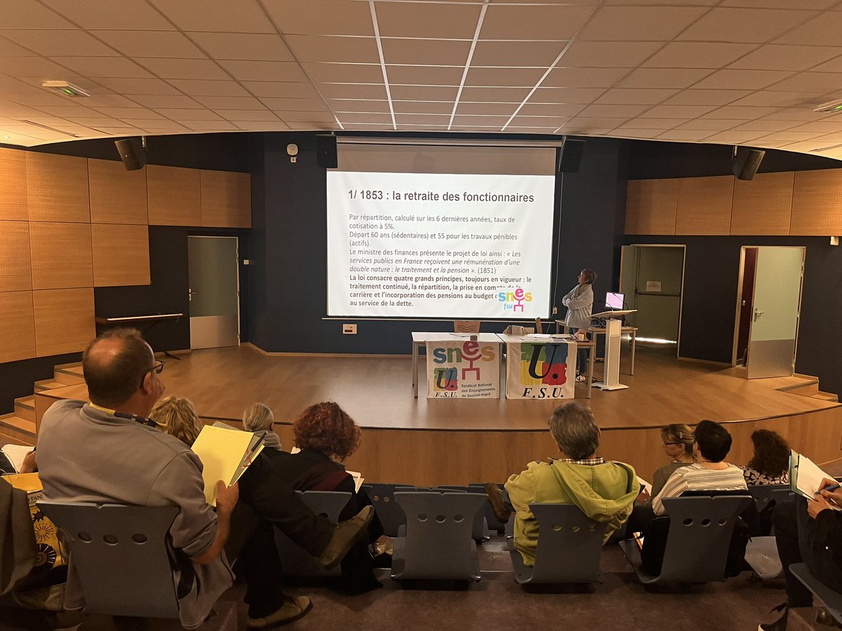 SNESAixMars's tweet photo. Stage « Je prépare ma retraite » du @SNESFSU à Marseille après celui dans les Alpes de Haute Provence 
Sur 2 départements plus de 70 présents sur cette thématique 👊🏾 https://t.co/evbg5CRcsI