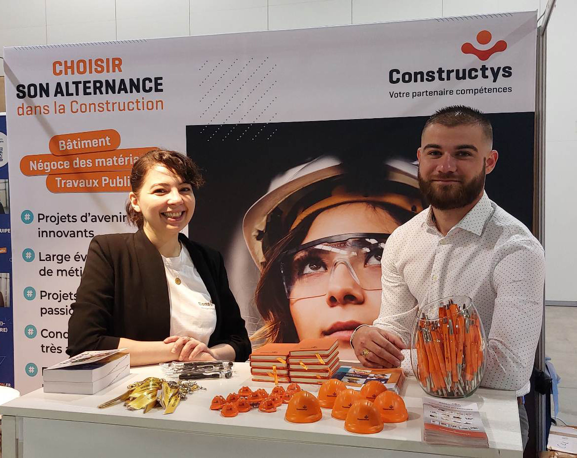 Constructys_'s tweet image. [#RDV #Jeunes]
@JeunesdAvenirs #PACAC, c’est parti !
🙋‍♀️🙋‍♂️ Retrouvez-nous pour tout savoir sur l'#Alternance, les #formations &amp;amp; les métiers dans #LaConstruction.
@Constructys_  à votre service !
📍Au Parc Chanot - Stand D18

En savoir + : bit.ly/3preUom
cc @FdmcActu
