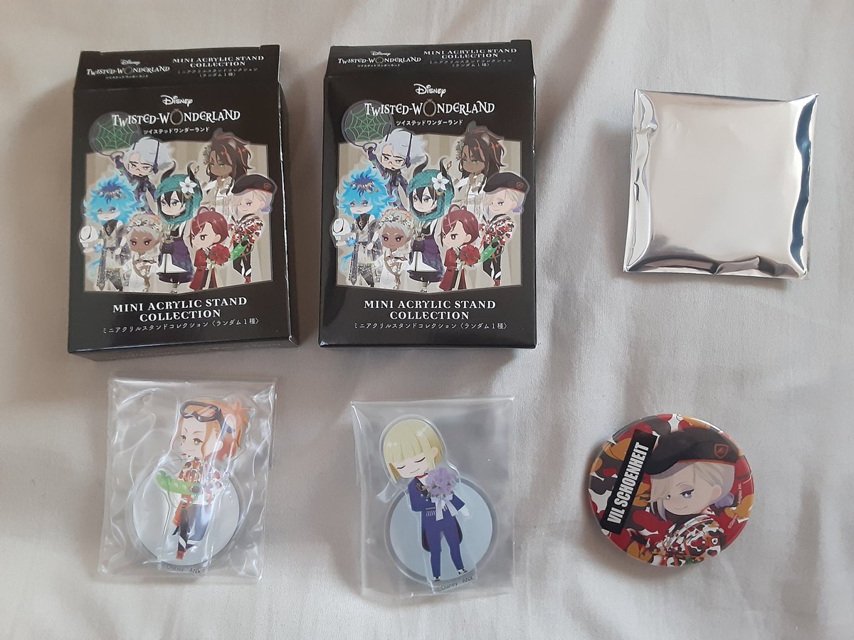 ツイステ展 交換 (郵送)
譲）ミニアクリルスタンドコレクション:ケイト  ルーク
缶バッジ:ヴィル 
求）同種交換
ミニアクリルスタンドコレクション:レオナ（1:2交換も受け付けます）
缶バッジ:レオナ