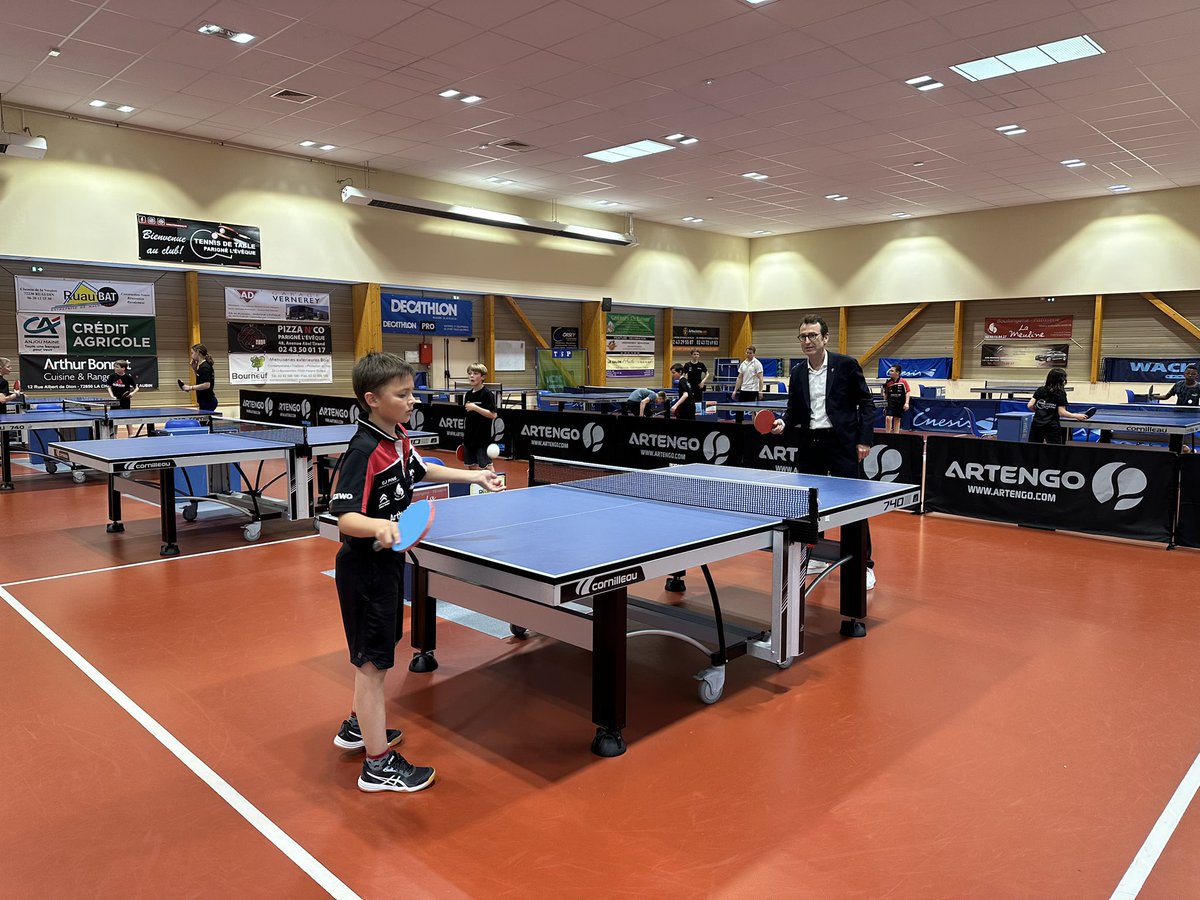 erb_gilles's tweet photo. Visite des clubs 🏓 de ttc Parigné L’évêque et @LeMansSartheTT 🏓 pour échanger autour du développement des clubs en présence des représentants de #LeMans et du @sarthefr

➡️ pour une fédération 🏓🇫🇷 proche des clubs

@ffttofficiel @paysdelaloire @HolladeRetour @SLeFoll https://t.co/KcMu9G6cFH