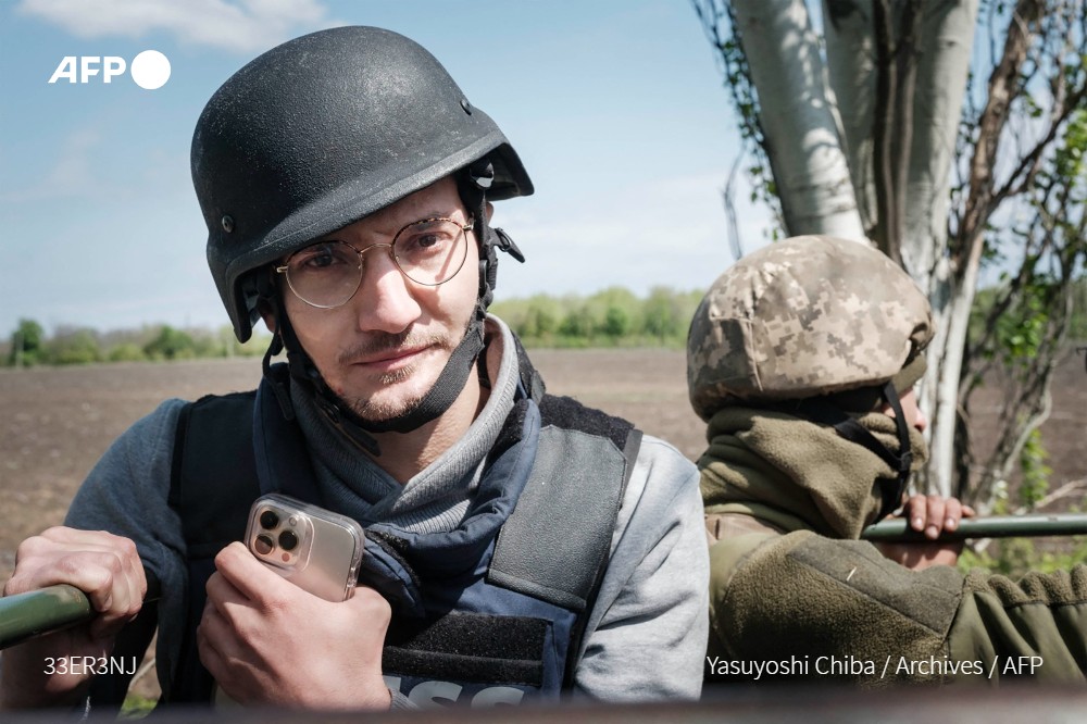 Témoigner de la bataille de Bakhmout et de la vie des populations: le travail d'Arman Soldin, journaliste de l'AFP tué à 32 ans dans une frappe de roquettes en Ukraine, donne une idée de son engagement à couvrir ce conflit ➡️u.afp.com/ib4t