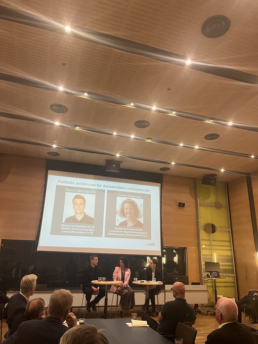 Inden årets generalforsamling debat om årets finanslov og ekspertarbejdsgruppe-anbefalingerne. <a href="/SigurdAgersnap/">Sigurd Agersnap</a> pointerer vigtigheden af den brede politiske opbakning til udvikling af demokratiske virksomheder #dkpol #dkbizz <a href="/LouiseCMogensen/">Louise C Mogensen</a>