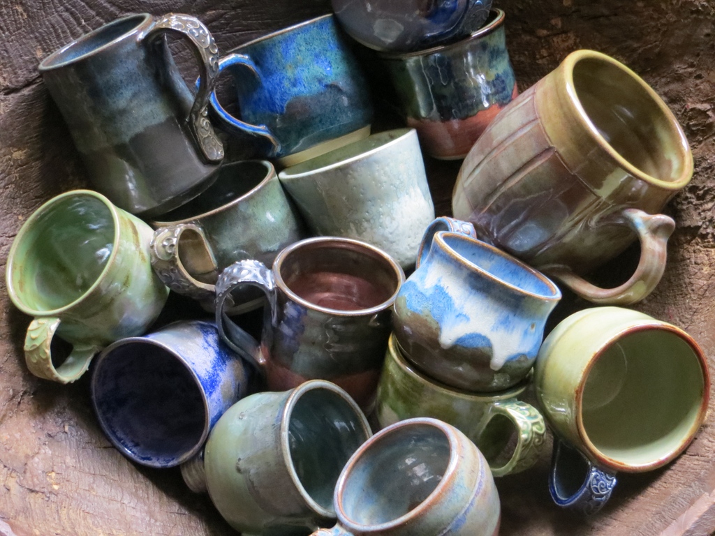 lady_bay_arts's tweet photo. Showcasing artists exhibiting this year. Lady Bay Arts Trail: the 13 & 14 May!
GABRIELE CAMERON
Ceramic artist with special interest in Raku and experimental glazes.
#lbat #ladybayartstrail #ladybayartstrail2023 #nottingham #nottinghamartist #openstudio https://t.co/LQPjaJ3uZl