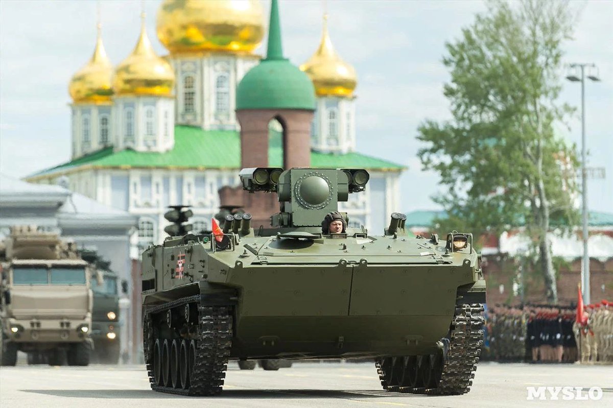 TheGreyPatriot_'s tweet photo. 🇷🇺 Commander vehicle of BMD-4M chassis based Kornet-D1 ATGM carrier during yesterday's parade in Tula.
Until now it was usually mounted on Tigr-M chassis.
#Russia #Russian #Russians #Parade #ATGM #Kornet #BMD4 #VictoryDay #VictoryParade #Yesterday #APC https://t.co/9L122Tz7N2
