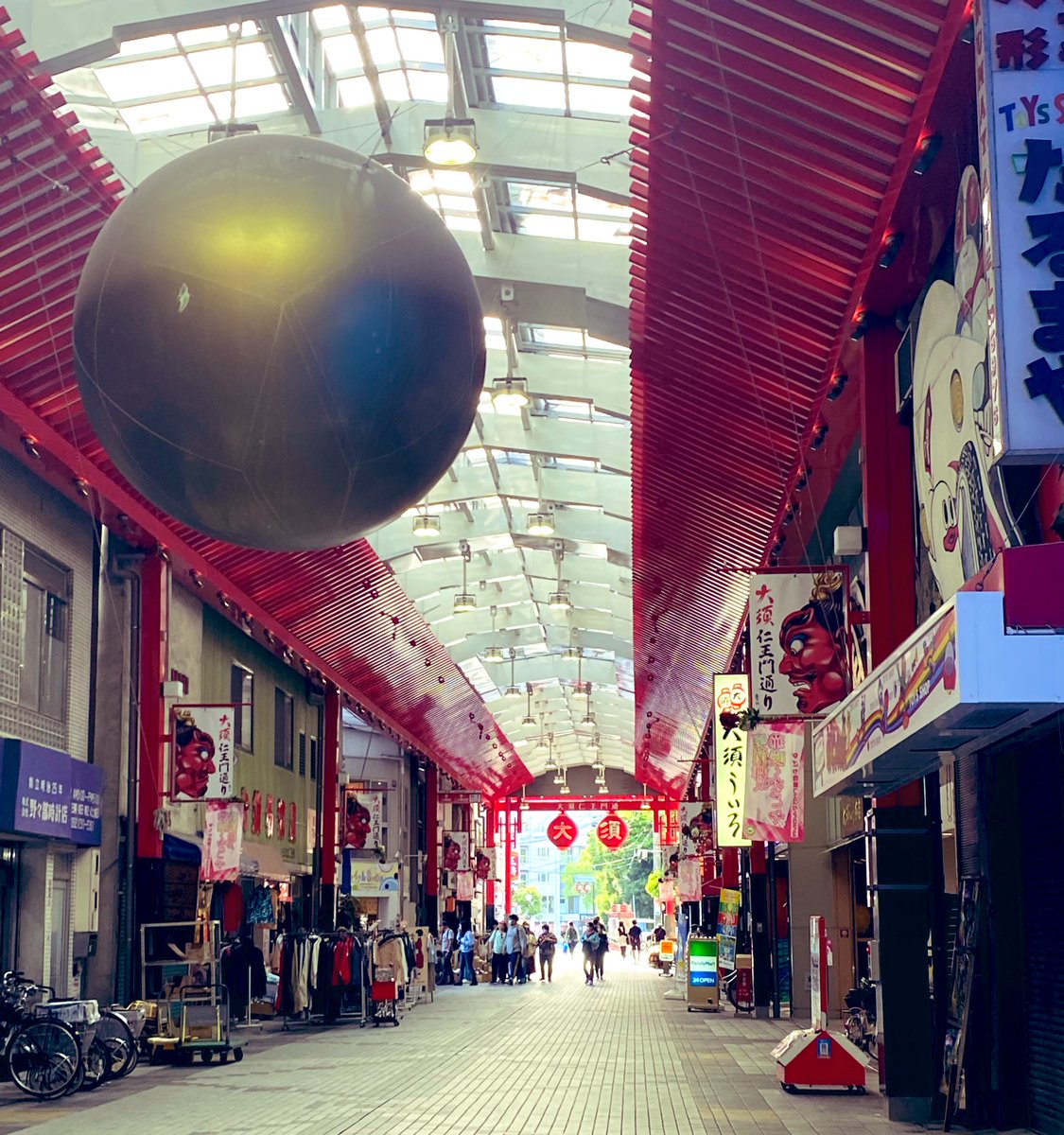 kouyou_710's tweet photo. いまはこんなアーケードの側で暮らしています😊なんとなく浜の町みたいで、来るたびにこれが長崎だったら……と妄想しています🚶 https://t.co/39LaUj3V2q