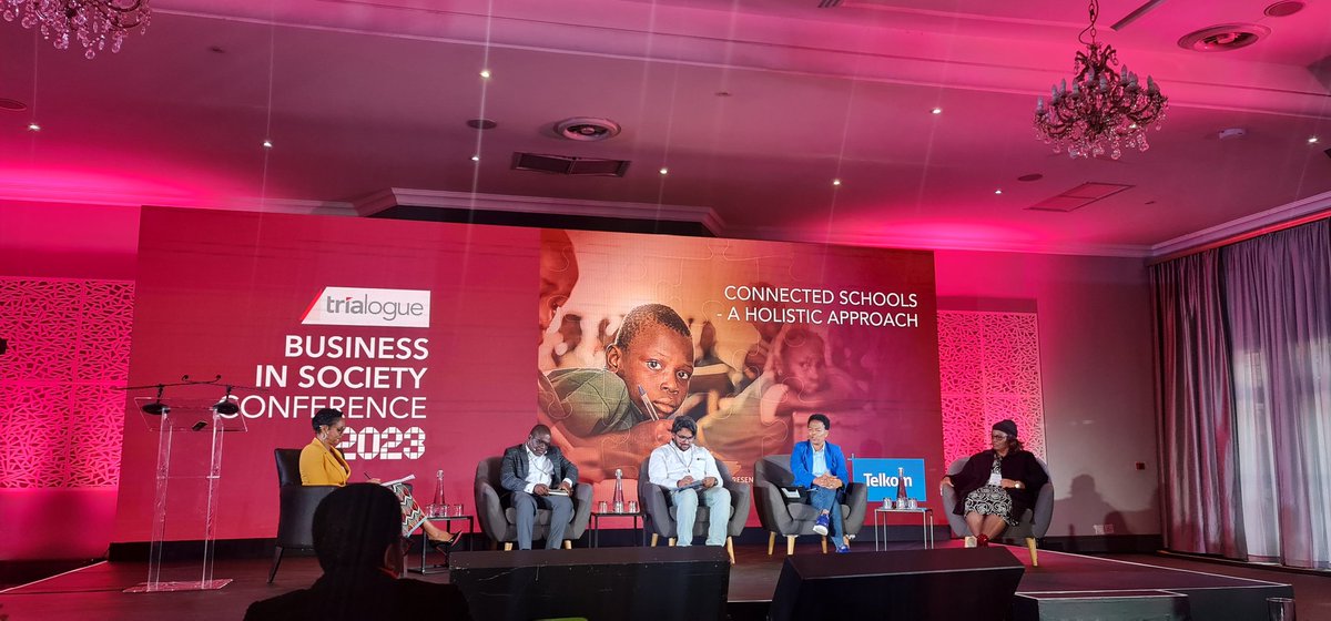 #BIS2023 <a href="/TrialogueSA/">TrialogueSA</a> panel discussion on building thriving schools with <a href="/TelkomZA/">@TelkomZA</a> Foundation Head Ms Sarah Mthintso, Stephine Mashilo (Principal-MH Baloyi) Ajit Gopalakrishnan (Odin),  Mzamani Mdaka(NECT) <a href="/SchoolNetSA/">SchoolNetSA</a> <a href="/Omashani/">omashani</a>