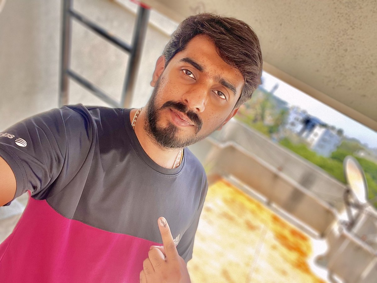 NandishPranesh's tweet photo. Has a Indian citizen my responsibility is done🗳️🙏🏻😊⭐️

#JaiHind #Elecciones2023 #KarnatakaAssemblyElection2023 #votingDay #BJP4Karnataka #CongressForKarnataka #JDSforkarnataka #prajakeeya #NarendraModi #elections #Karnataka #nationalcongress #TrendingNews https://t.co/nvY8KHc9QF