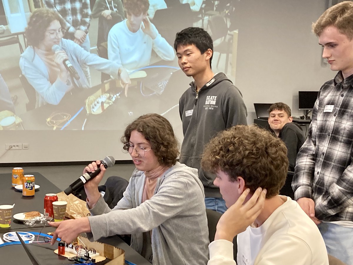 BAPitzemburg's tweet image. Het is een idee dat @colruytgroup interessant vindt om zelf verder uit te werken. Proficiat! @GO_onderwijs #helemaalGO #wetenschapmaaktknap #InnovativeTechnology (3/3)