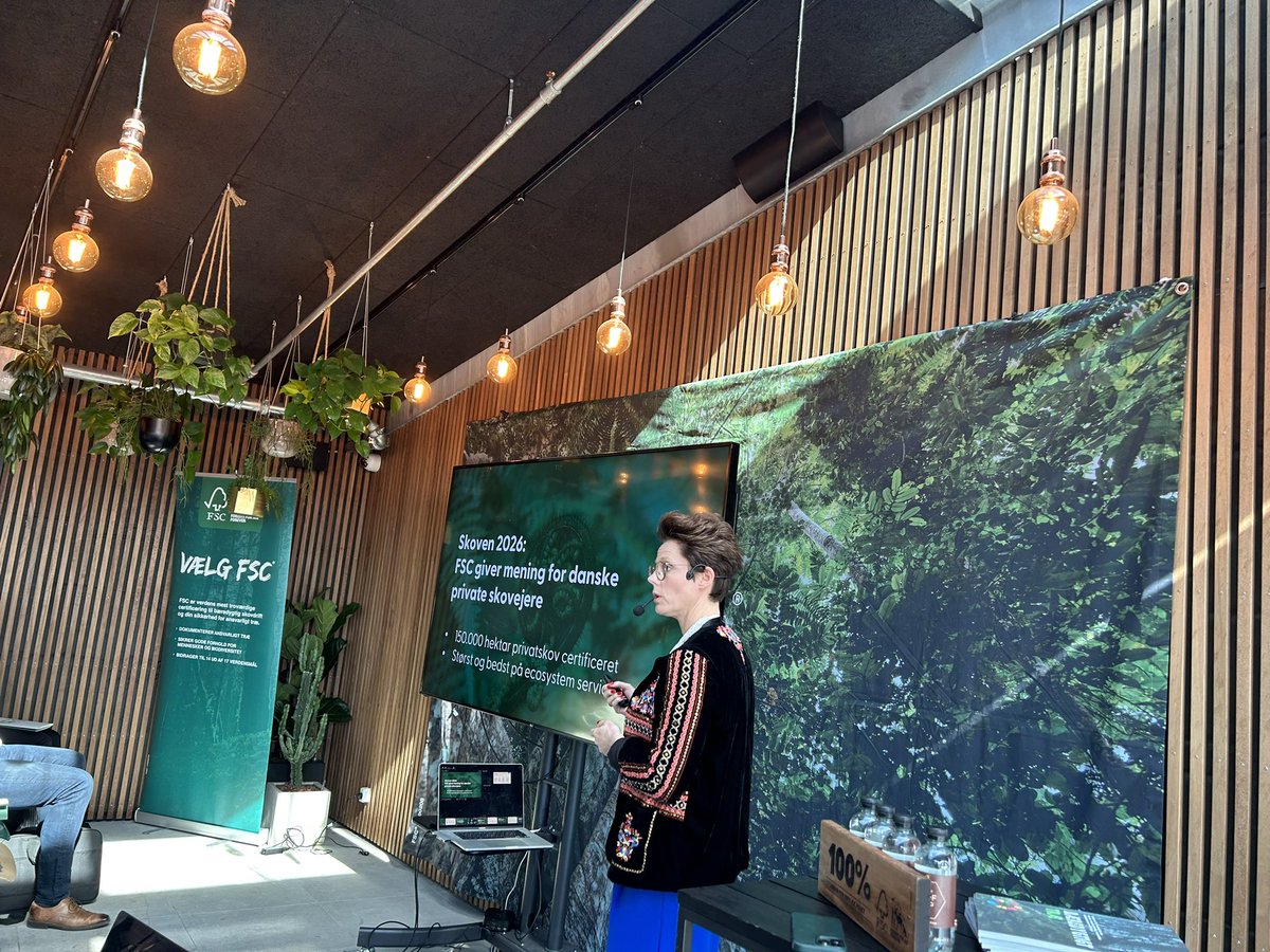Spændende dag med <a href="/FSCDanmark/">FSC Danmark</a> GF og årsdag - der fremlægges spændende strategi - danske skove skal økosystemcertificeres ASAP