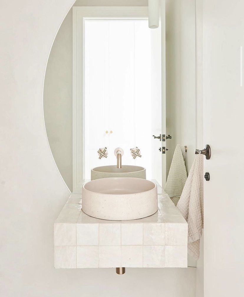 Meir™ (@meiraustralia) on Twitter photo Small but mighty ~
A stunning #powderroom packs a punch through refined materiality, featuring #Meir #Champagne #tapware that adds a #luxe touch to a #compact yet #clever space.
•
Project @wrightstdesign
📷<a href="/nikoleramsay/">Nikole Ramsay</a>
#MeirAustralia #goldtaps #rosegoldtaps #moderninteriors Small but mighty ~
A stunning #powderroom packs a punch through refined materiality, featuring #Meir #Champagne #tapware that adds a #luxe touch to a #compact yet #clever space.
•
Project @wrightstdesign
📷<a href="/nikoleramsay/">Nikole Ramsay</a>
#MeirAustralia #goldtaps #rosegoldtaps #moderninteriors