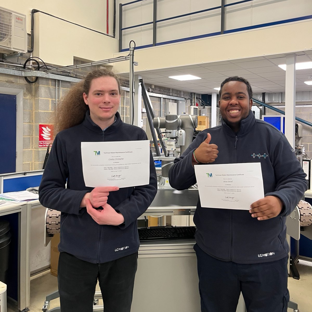 lgmotion's tweet image. A big round of applause to Hanad and Christopher for completing their @techmanrobot maintenance training! Well done guys, keep up the hard work!👏

loom.ly/ZOetPdg

#Training #TechmanRobot #Cobot #LGMotion