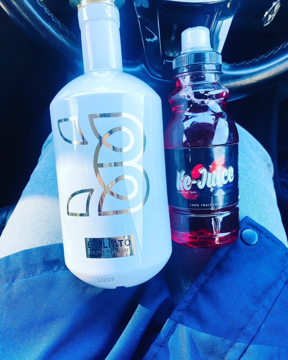 MRMAMPHY_SA's tweet photo. Ke kopa #Billiato on the rocks @casspernyovest ...... https://t.co/EbxzSIDGKz