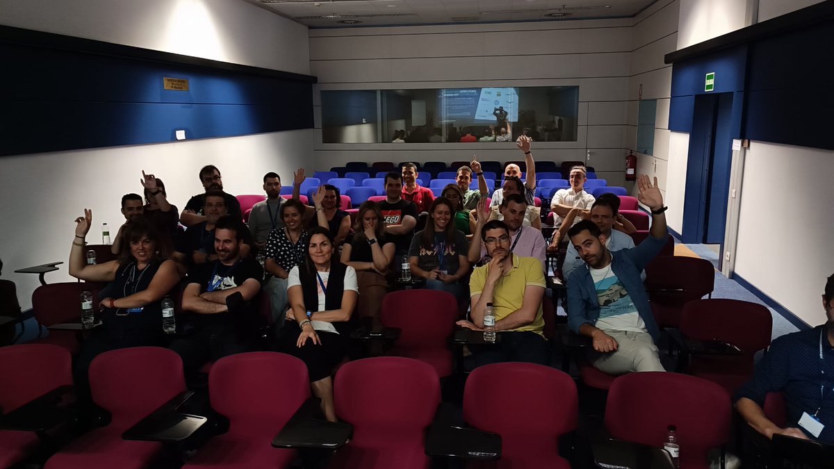 Hiberus's tweet photo. @GobAragon Víctor Sánchez, Jesús Mingote, Elena Mingote, Sara Sánchez, Jesús Brosed y Nagore Garaizar dieron diferentes ponencias y charlas. Además, Iván Romero realizó diversas dinámicas y actividades de networking.
#WeAreDifferent #LasCosasOcurrenAquí #teambuilding https://t.co/aV1hzmVqQy